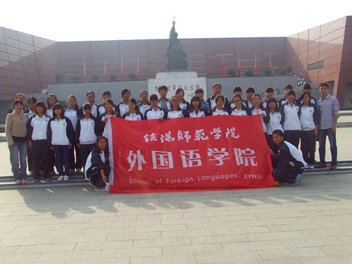 拷贝漫画
学子赴鄂豫皖革命纪念馆接受红色教育