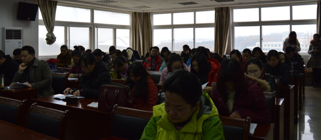 拷贝漫画
开展学习党的十八届六中全会精神系列活动