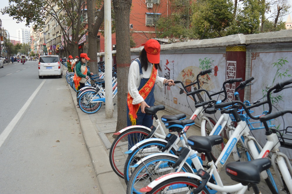 拷贝漫画
开展雷锋月主题志愿服务活动