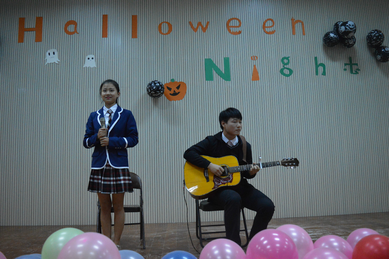 拷贝漫画
万圣节“欢乐show青春” 文艺广角晚会顺利举行