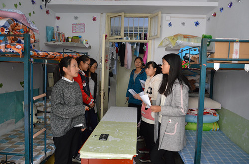 拷贝漫画
顺利开展新生“绿色家园”宿舍评比活动