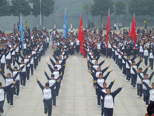 拷贝漫画
在2013年新生广播体操大赛中获佳绩