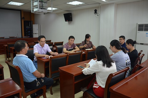 拷贝漫画
教工党支部开展习近平总书记“7. 26”讲话精神学习研讨活动