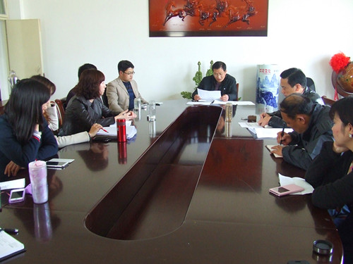 拷贝漫画
教工党支部组织全体教工党员集中进行学习研讨