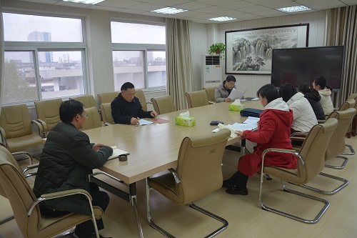 拷贝漫画
各教工党支组织学习《中国共产党支部工作条例（试行）》