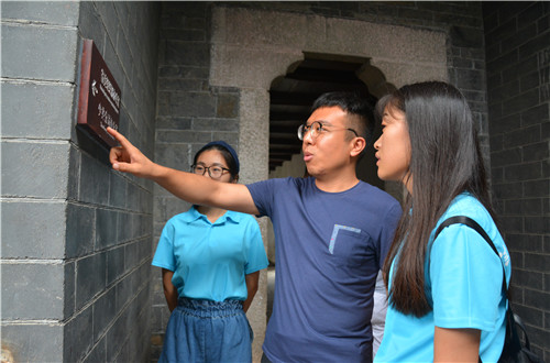 拷贝漫画
成功开展“青春之我 红色之旅”暑期“三下乡”社会实践活动