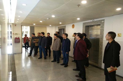 校领导检查指导拷贝漫画
实验室迎评工作