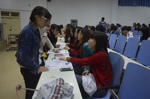 拷贝漫画
学生会招新工作圆满结束