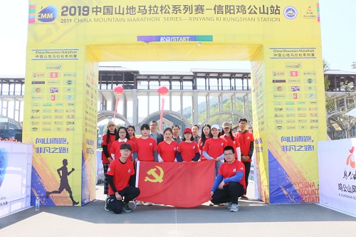 拷贝漫画
学子积极参与志愿服务活动获好评