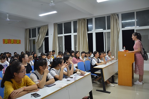 拷贝漫画
组织开展“以史为鉴，勿忘国耻 发奋图强，展望未来”——九一八事变纪念活动