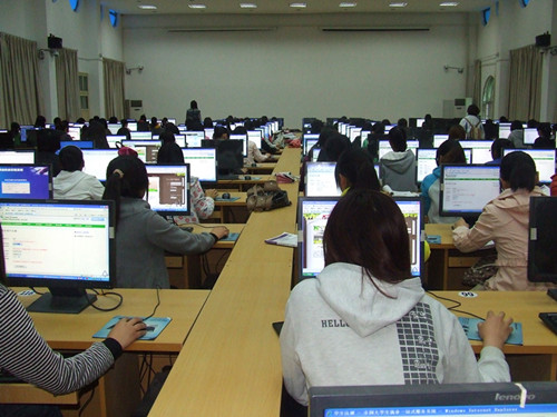 规划职业生涯 追梦精彩人生——拷贝漫画
组织学生进行职业生涯规划测试