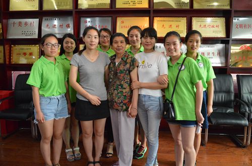 拷贝漫画
开展“学习价值观，党风伴我行”社会实践活动