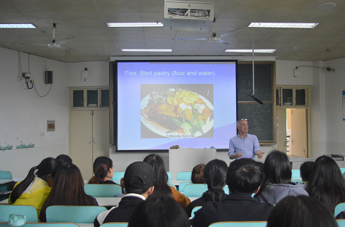 拷贝漫画
成功举行外籍教师系列讲座 