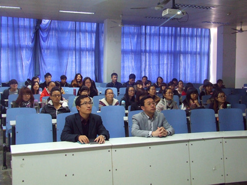 拷贝漫画
师生喜看党的十八大开幕式直播