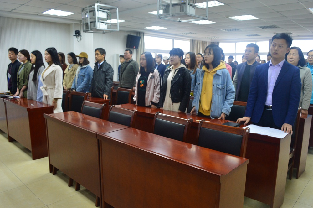 拷贝漫画
召开学校第四次党代会代表选举大会