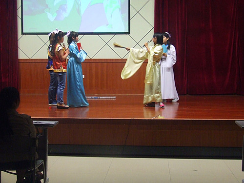 拷贝漫画
首届外语“情景秀”决赛精彩开幕